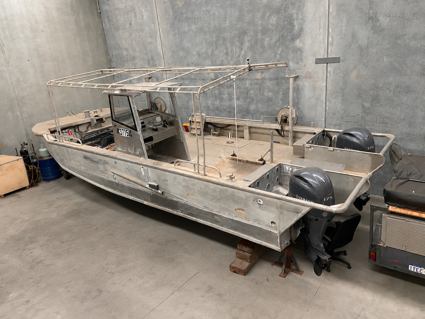GRAND COCHAN, WORK BARGE
